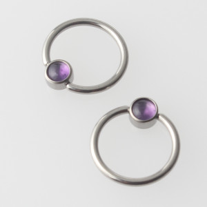 Кольцо 1,2 мм. Титан. Вставка аметист. BCRTAM
