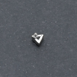 Интернал-накрутка для микродермалов и пирсинга с стержнем 1,6 мм. Треугольник. IJF0212