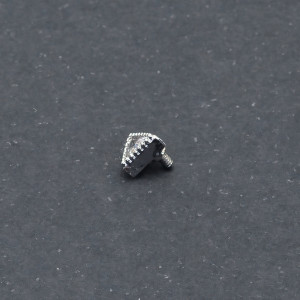 Интернал-накрутка для микродермалов и пирсинга с стержнем 1,6 мм. Треугольник. IJF0212