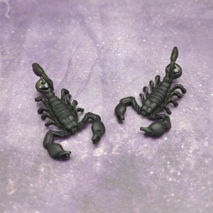 Серьга-кафф Скорпион, черная. EC0236