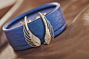 Кафф Крыло со стразами. EC30907