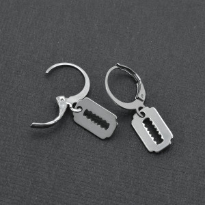 Серьга. Лезвие. SK0792