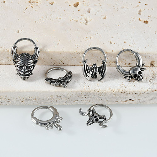 Кольцо сегментное 1,2 мм кликер для пирсинга септума. Череп. HSEG0641