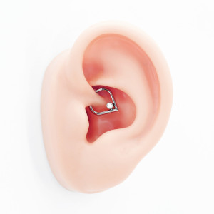 Кольцо-капля сегментное 1,2 мм кликер с кристаллом. Титан. HSEGTAJ009